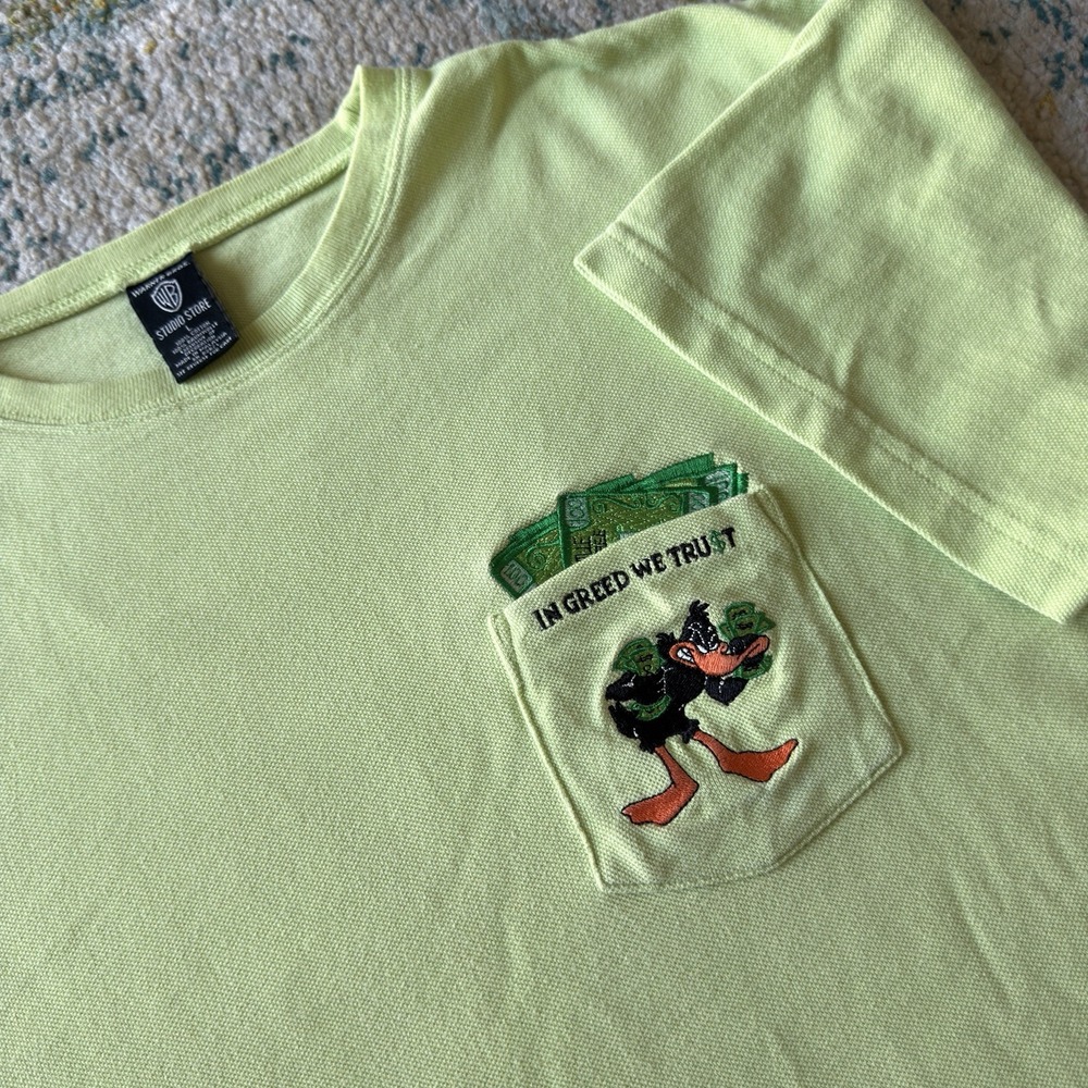 Vintage Warner Bros Studio Store Daffy Duck In Greed We Trust Pocket Shirt Green